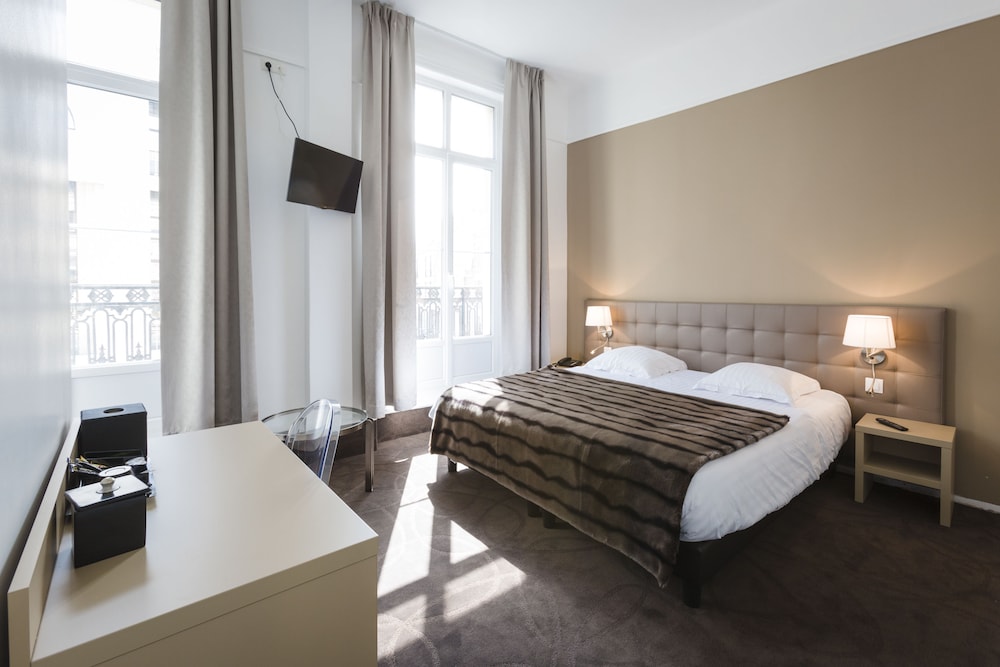 Hôtel Le Saint Louis in Amiens, France