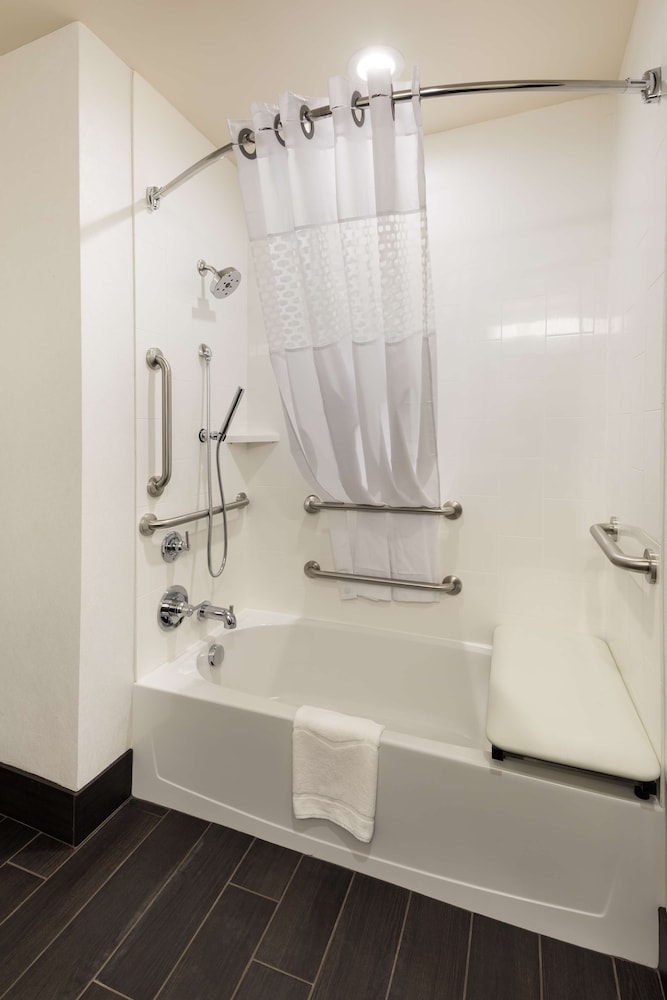 Hampton Inn Morristown I 81 - photo 6