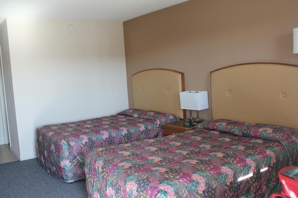 Hastings Inn - photo 19