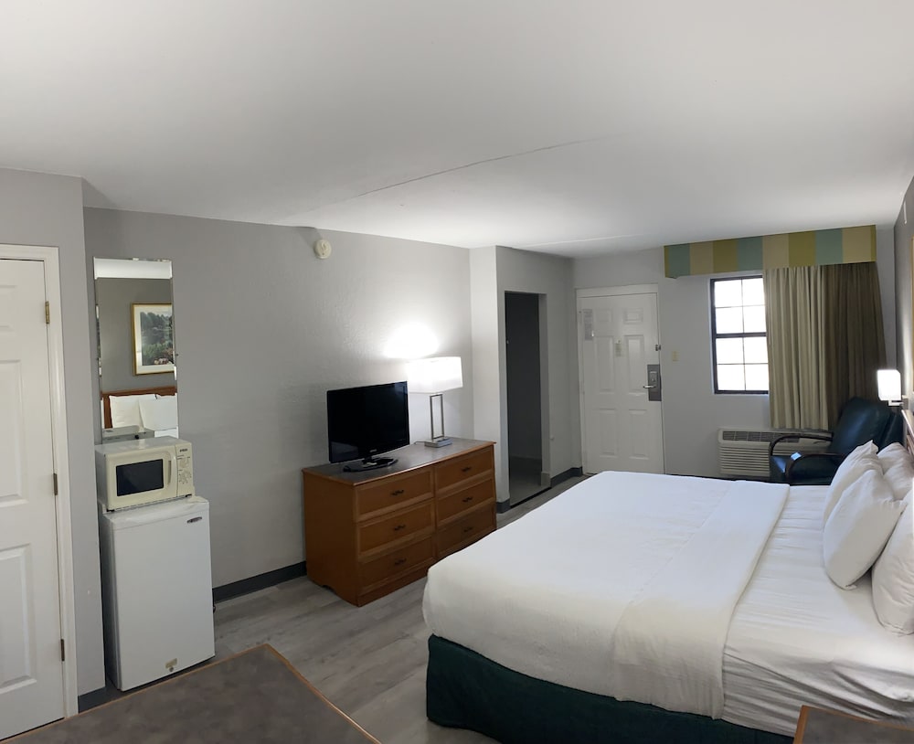 La Quinta Inn by Wyndham Tyler - photo 7