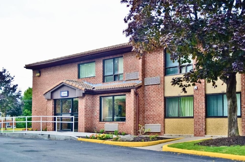 Motel 6 East Syracuse NY Airport — hotel in East Syracuse