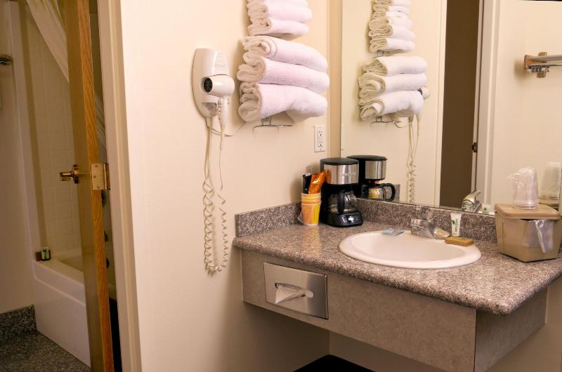 Cedars Inn - photo 38