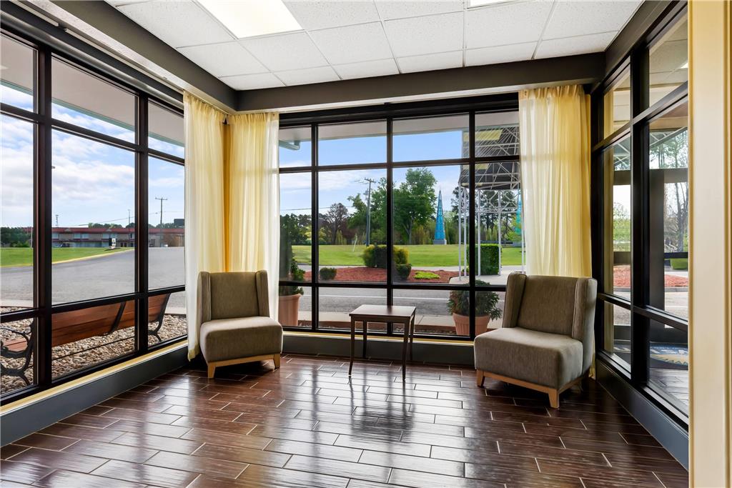 Days Inn by Wyndham Petersburg South Fort Lee - photo 9