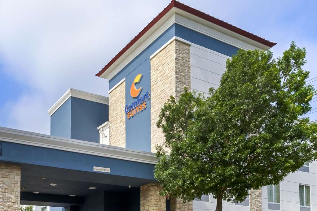 Comfort Suites Medical Center near Six Flags - photo 6