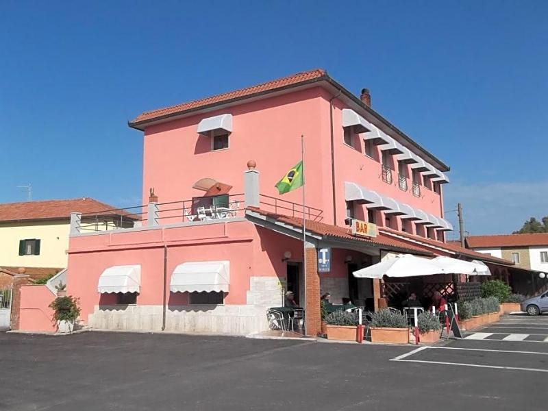 Hotel da Renato — hotel in Albinia