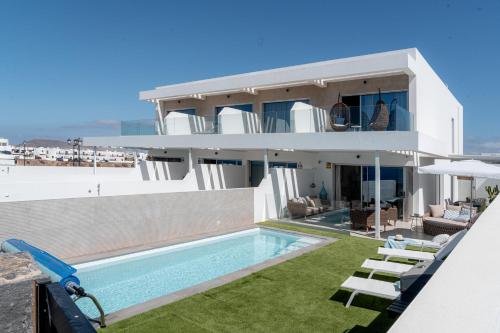 Mara Marina Suites 4 in Playa Blanca, Spain