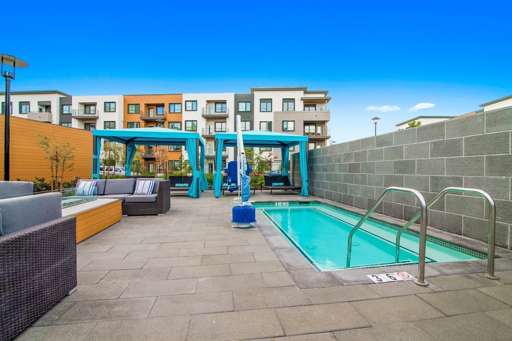 Global Luxury Suites in Menlo Park - photo 44