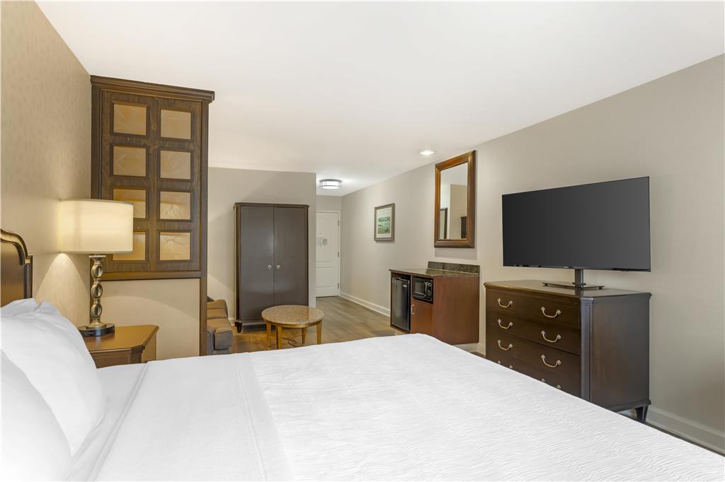 Best Western Plus Vineyard Inn & Suites - photo 16