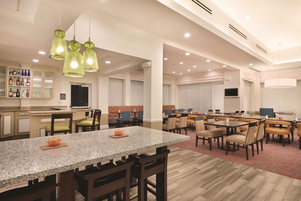 Hilton Garden Inn Akron Canton Airport - photo 22