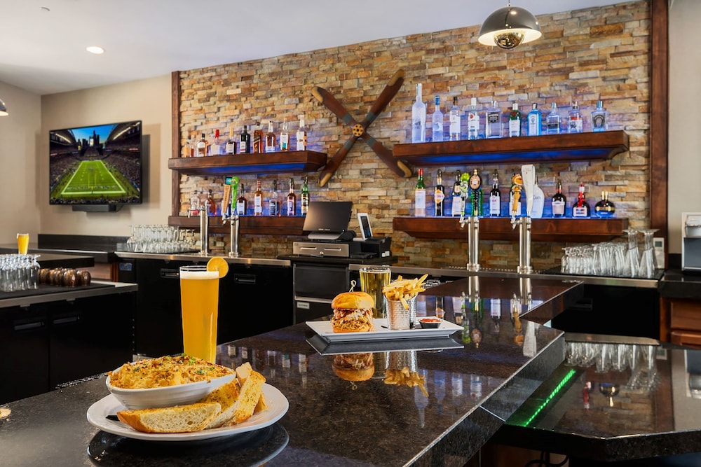 Staybridge Suites Everett Paine Field by IHG - photo 49