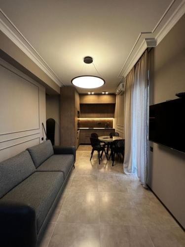 Apart leitmotif