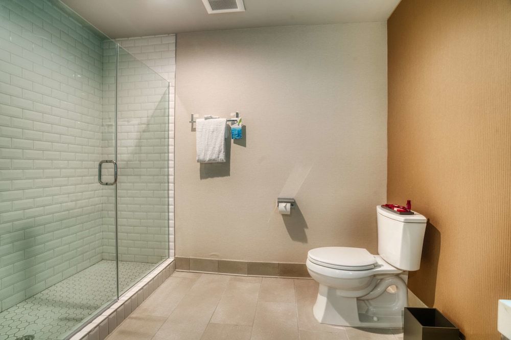 Best Western Premier NOHO Inn - photo 137
