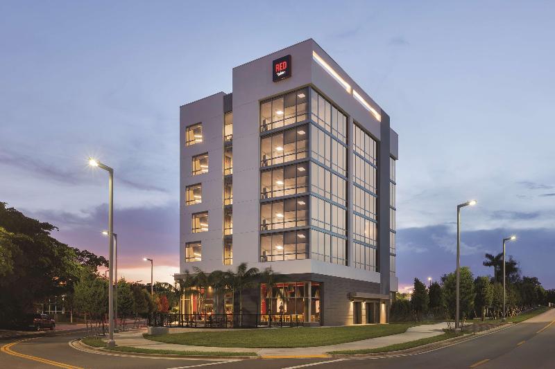 Radisson RED Miami Airport - featured photo