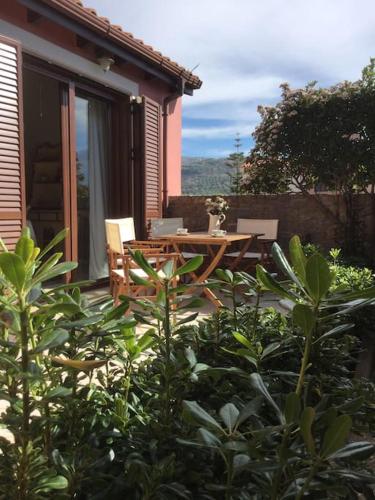 Eva's cottage Kastelli Pediados — 4-Star Luxury Hotel in Kastelli, Greece