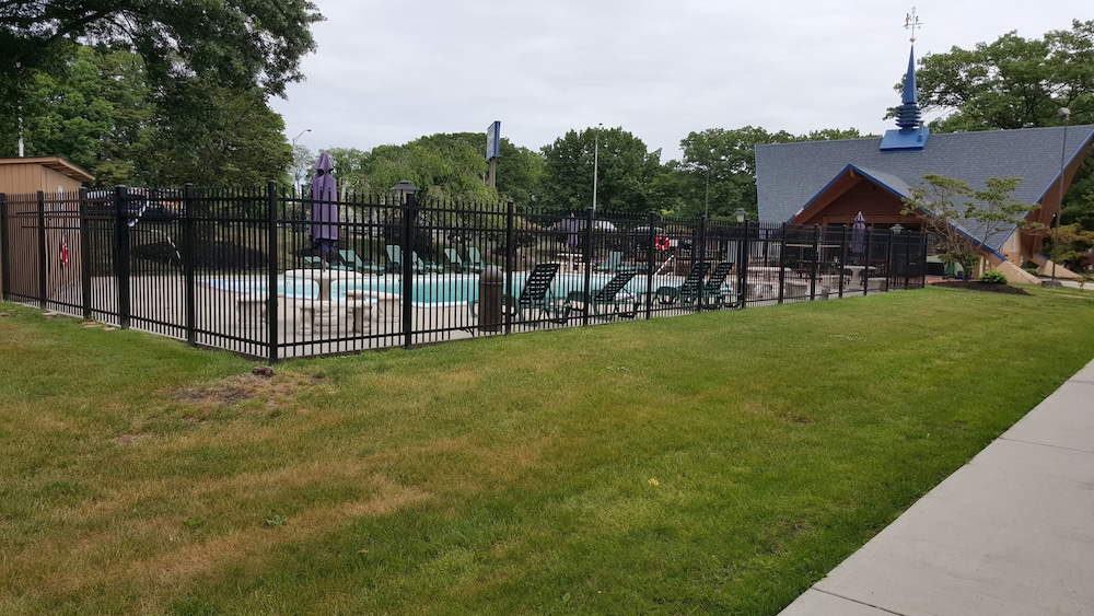 Crystal Inn Neptune - photo 20