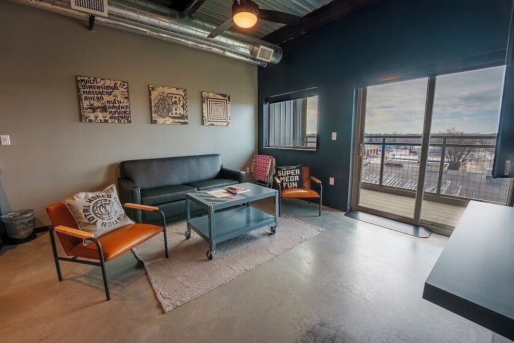 Brewhalla Hotel - photo 15
