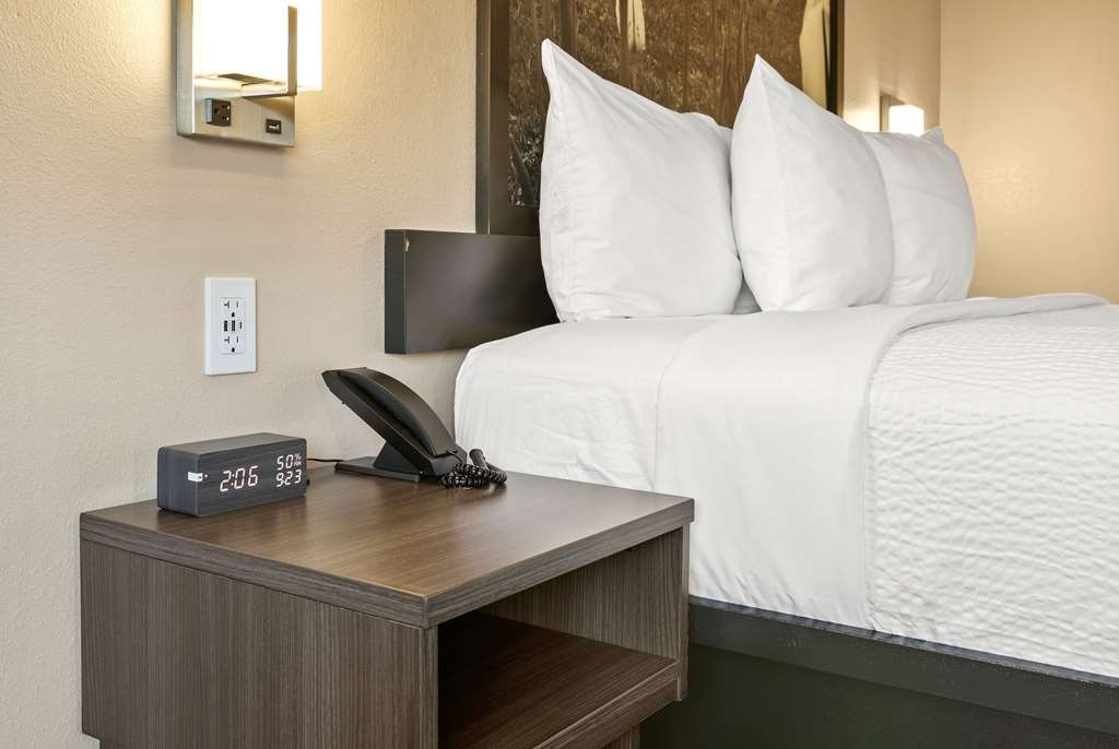 Super 8 by Wyndham Charlottesville - photo 15