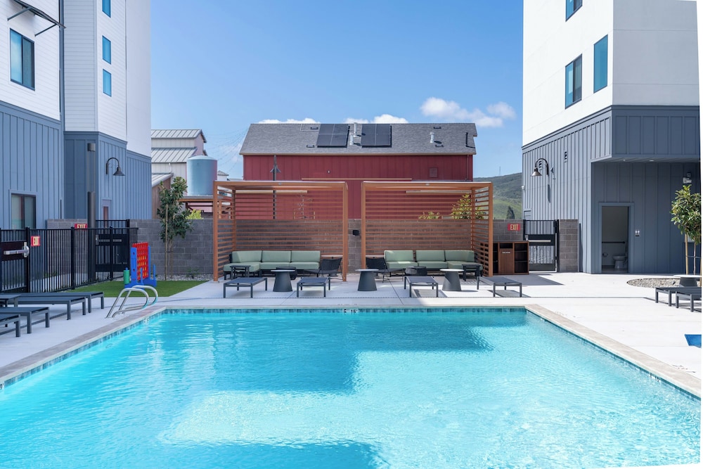 SpringHill Suites by Marriott San Luis Obispo - photo 30