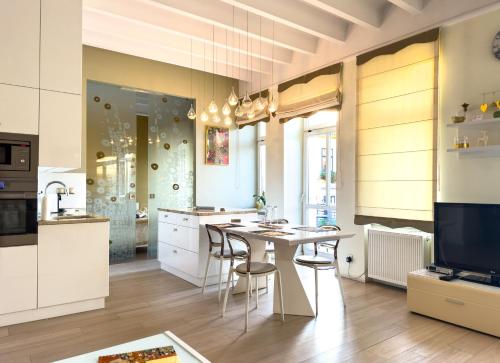 Apartament Cesarski — 4-Star Luxury Hotel in Cieszyn, Poland