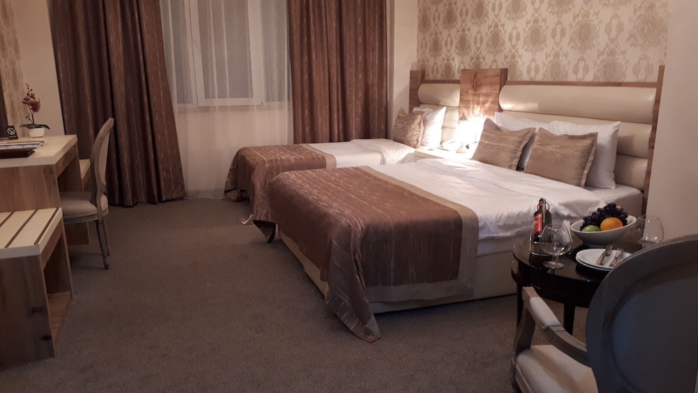 Bosfor Hotel — 4-Star Luxury Hotel in Baku, Azerbaijan