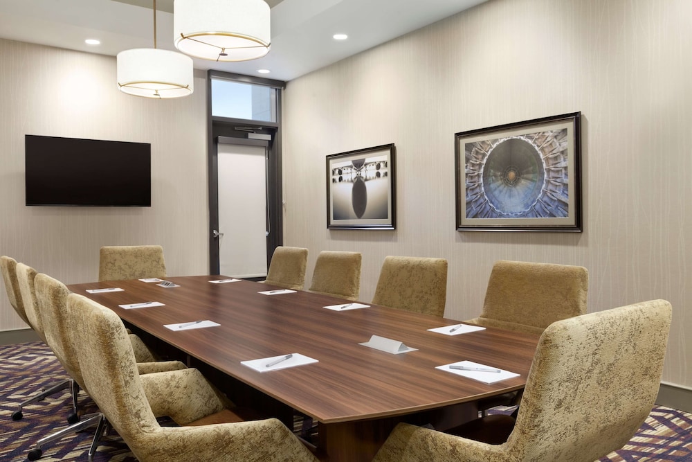 Hampton Inn & Suites Seattle Renton - photo 30