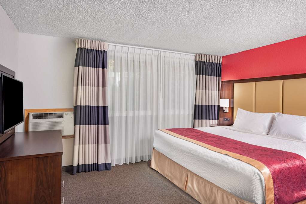 Ramada by Wyndham Keystone Near Mt Rushmore - photo 38