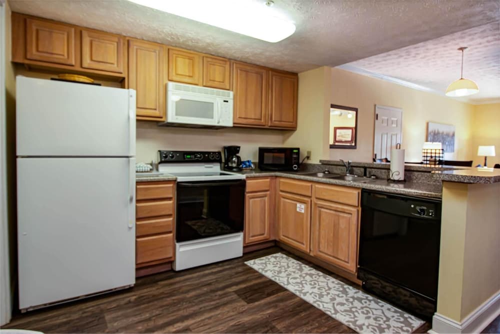 1203 Golf View Towers Bears Den - photo 8