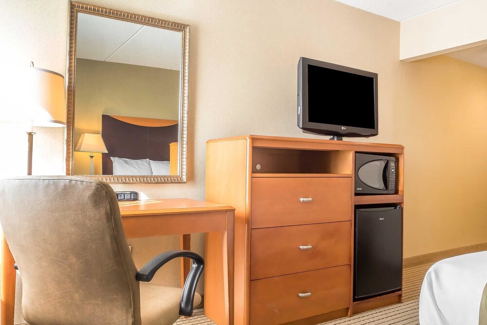 Quality Inn Spring Valley Nanuet - photo 15