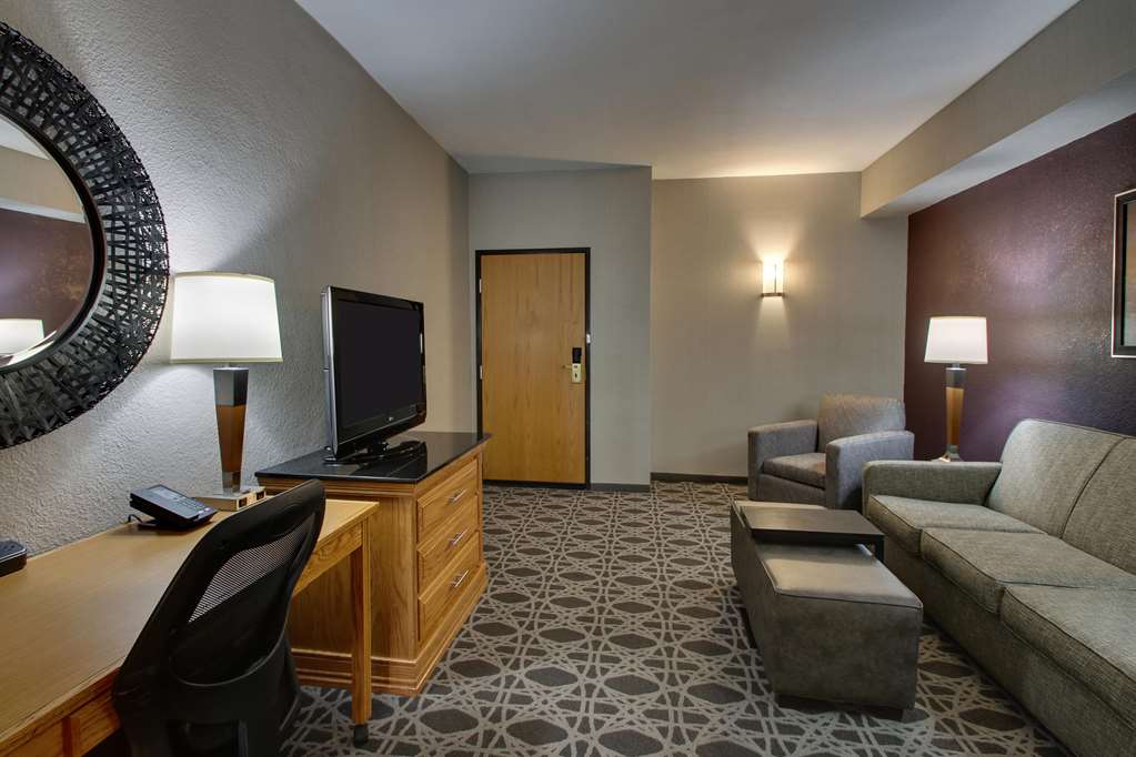 Drury Inn & Suites Albuquerque North - photo 40