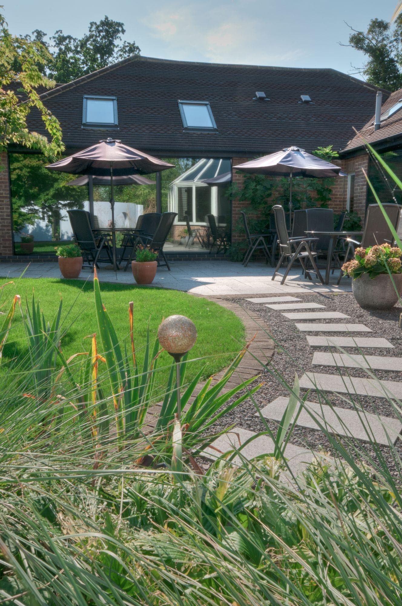 South Lodge — 5-Star Luxury Hotel in Milton Keynes, United Kingdom