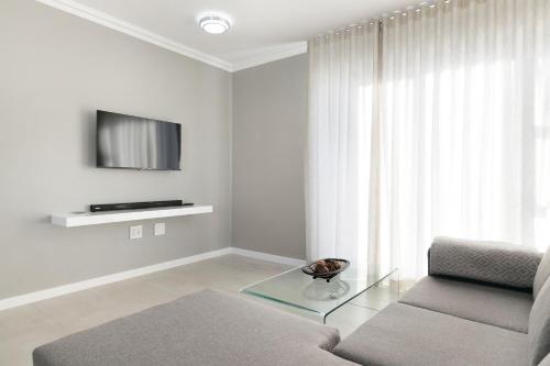 Stunning Luxurious Apartment close to the beach