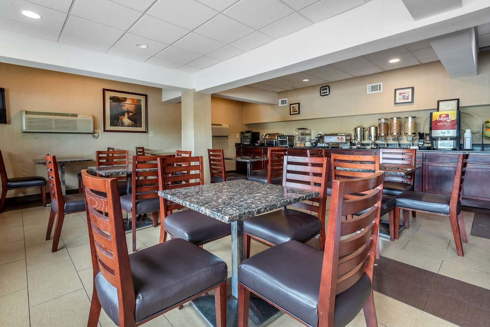 Fort Washington Inn - photo 22