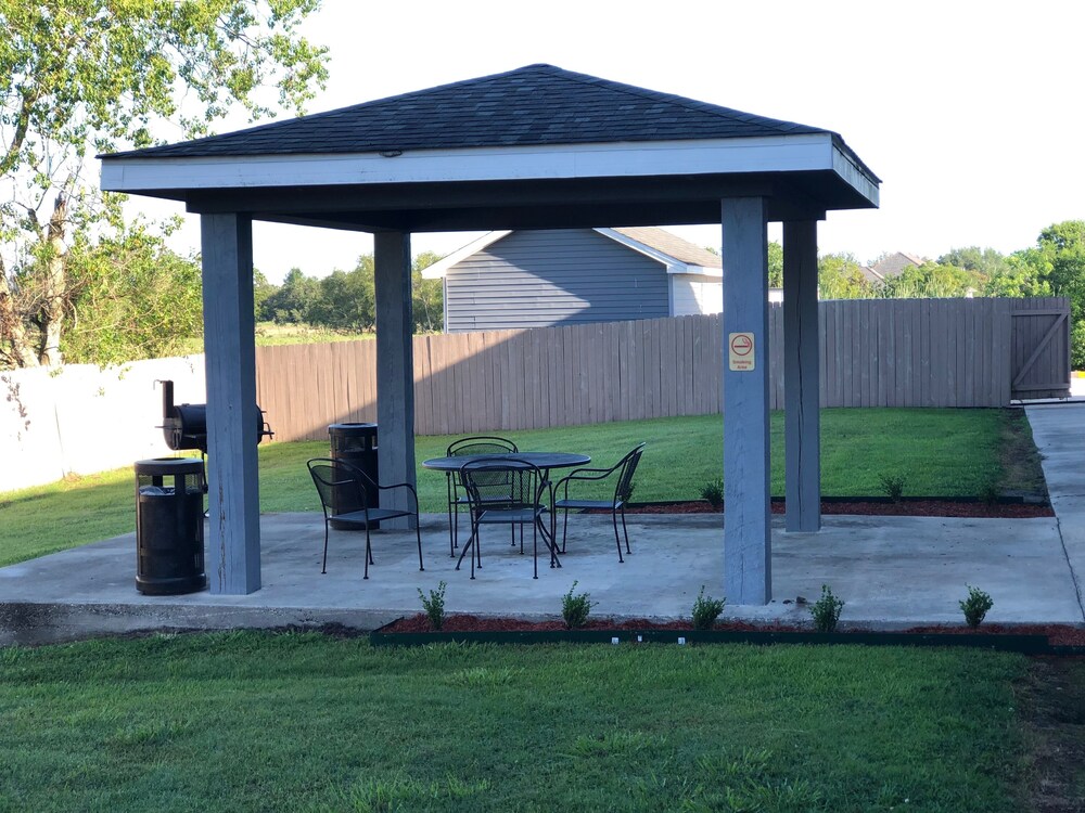 Best Western Isabelle Court - photo 24