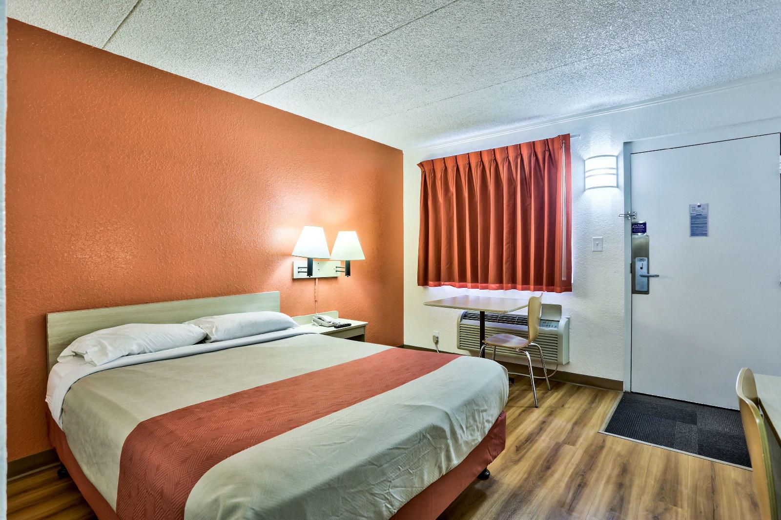 Motel 6 Flagstaff East Lucky Lane - photo 11