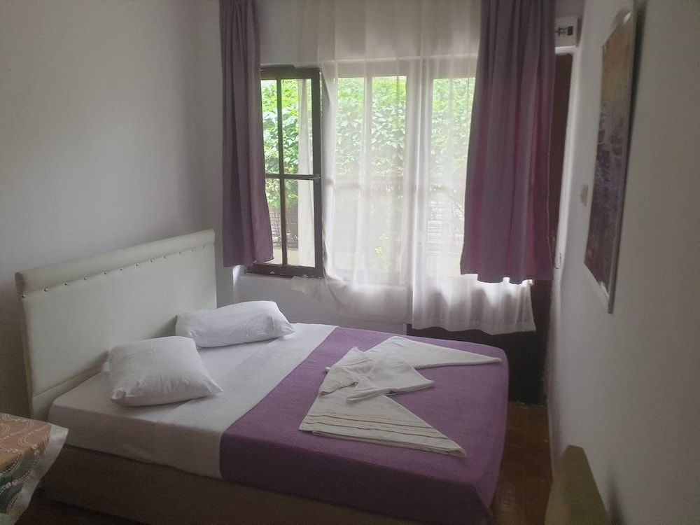 Batı Motel in Edremit, Turkey