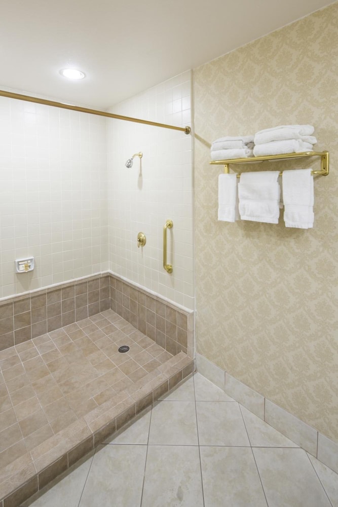 Campbell Inn - photo 17