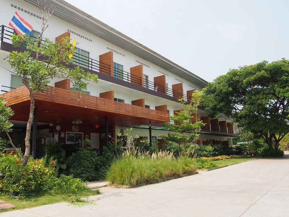 Baansakulpetch Hotel — hotel in Sung Noen