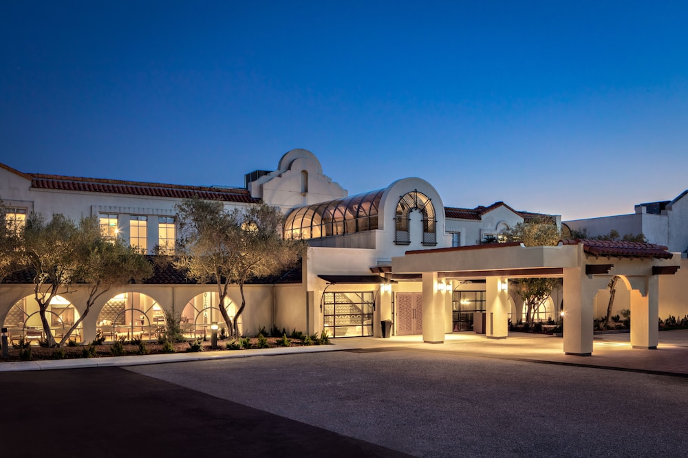 Chaminade Resort & Spa - photo 91