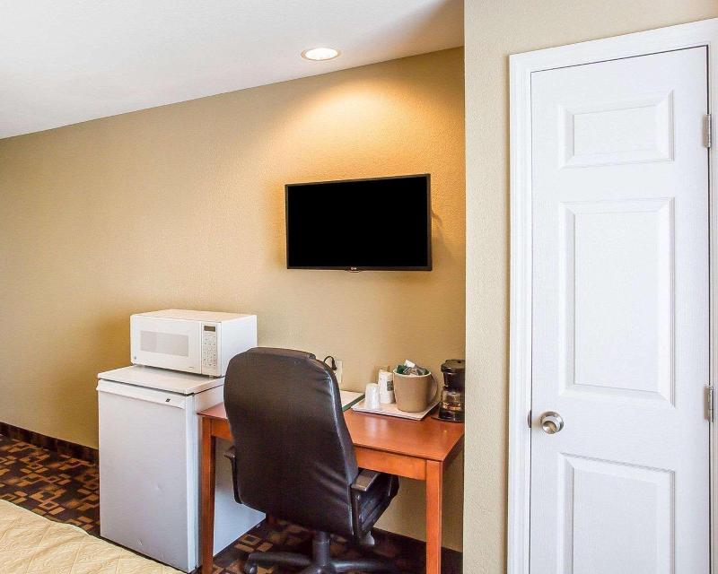 Quality Inn & Suites Mt. Juliet - photo 26