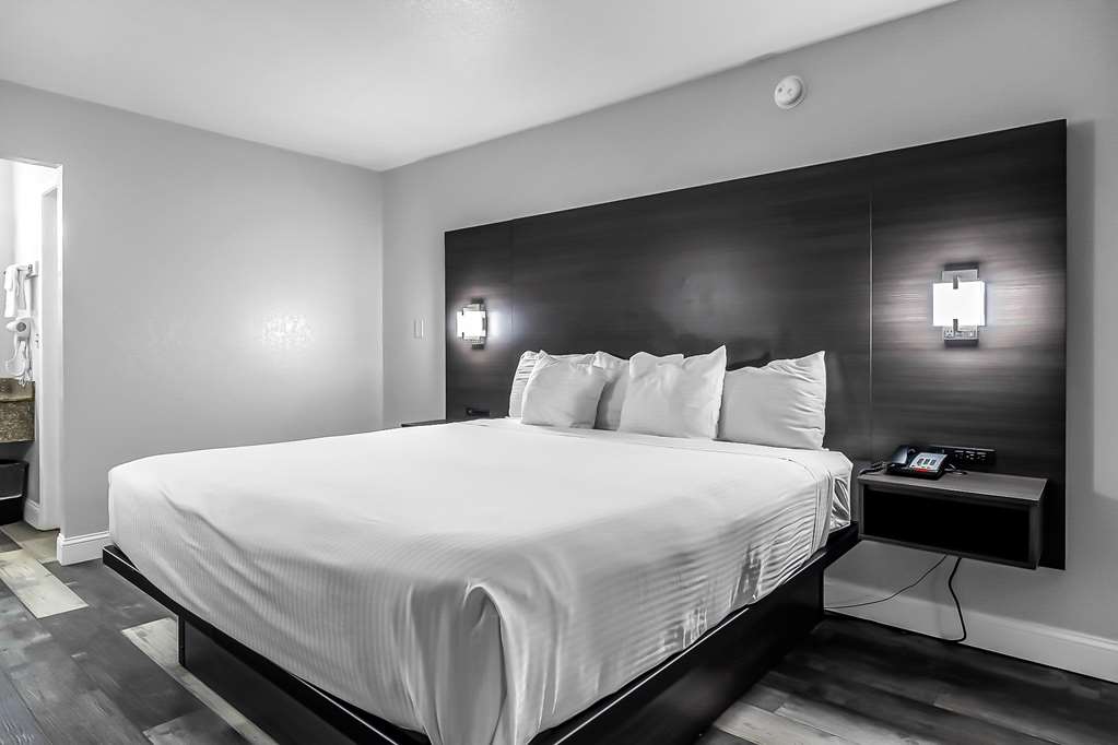 SureStay Hotel by Best Western Oklahoma City West - photo 2