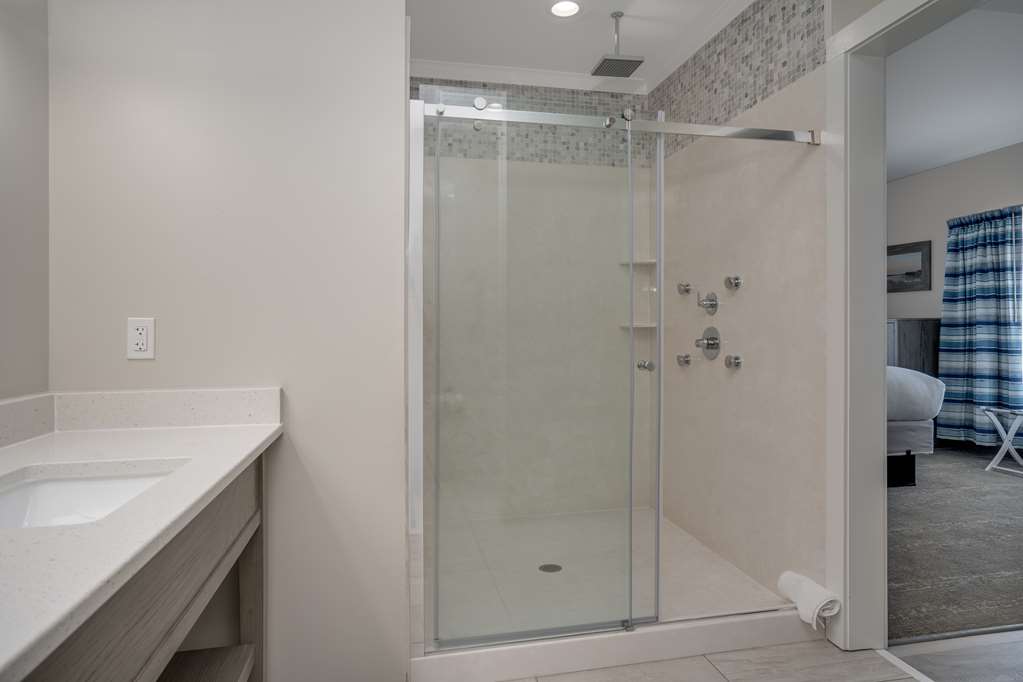 Lighthouse Suites Best Western Signature Collection - photo 25