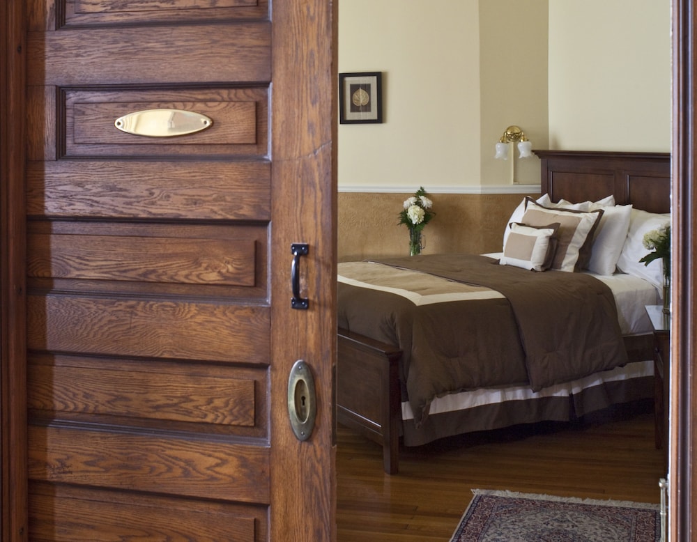 Albemarle Inn - photo 37