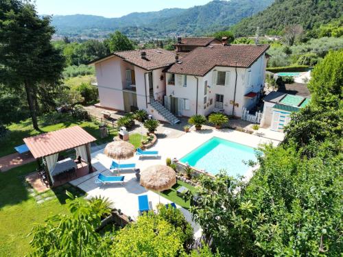 Casa Luigi — 4-Star Luxury Hotel in Camaiore, Italy
