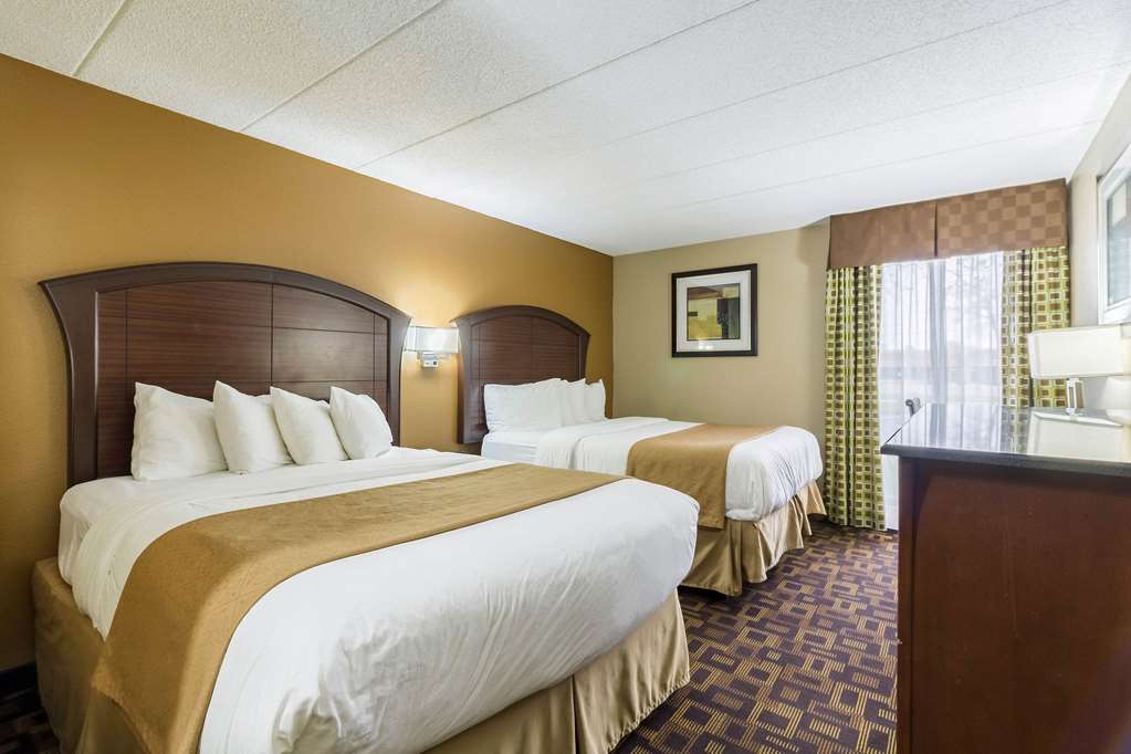 Quality Inn & Suites Arden Hills Saint Paul North - photo 6