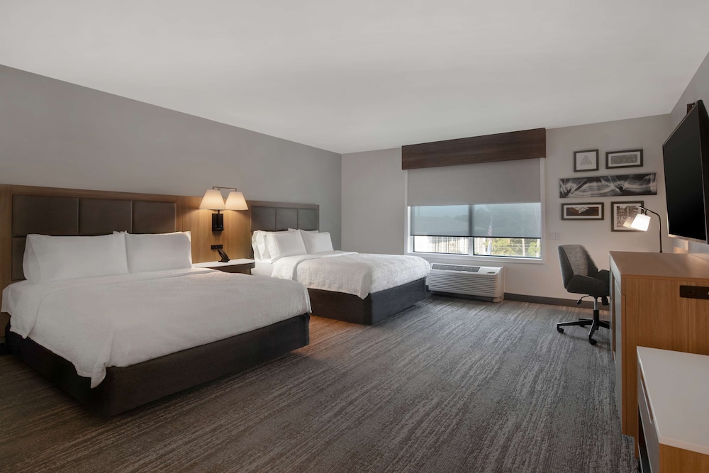 Hampton Inn Anderson Alliance Business Park - photo 10
