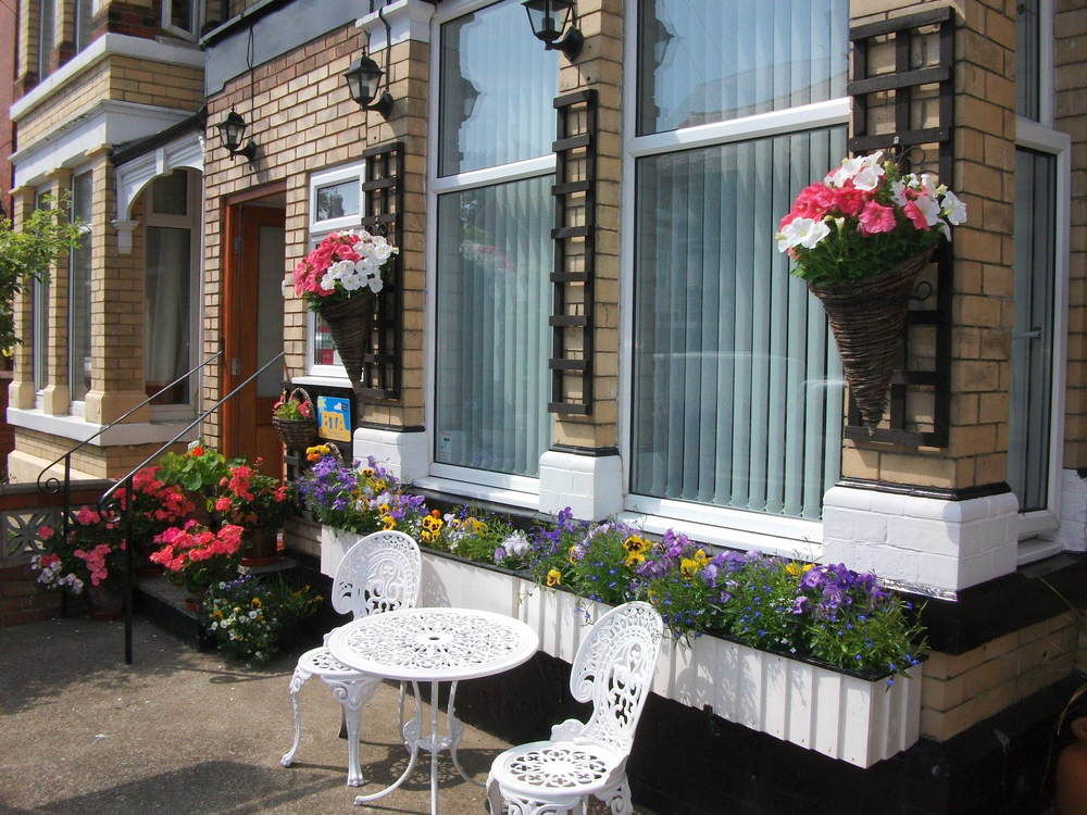 Swandale Guest House — 4-Star Luxury Hotel in Bridlington, United Kingdom