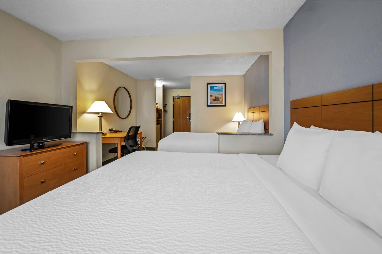 Quality Inn Dubuque on Hwy 20 - photo 42