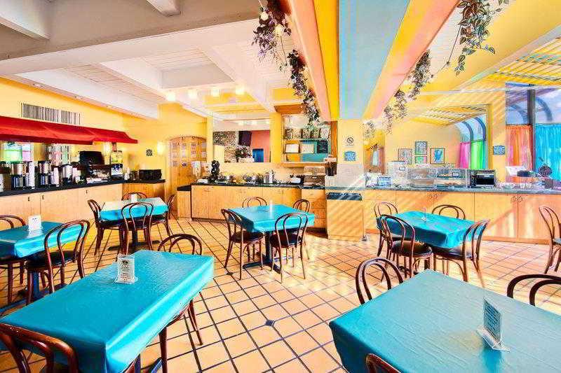 Ramada By Wyndham Fort Lauderdale Oakland Park - photo 14