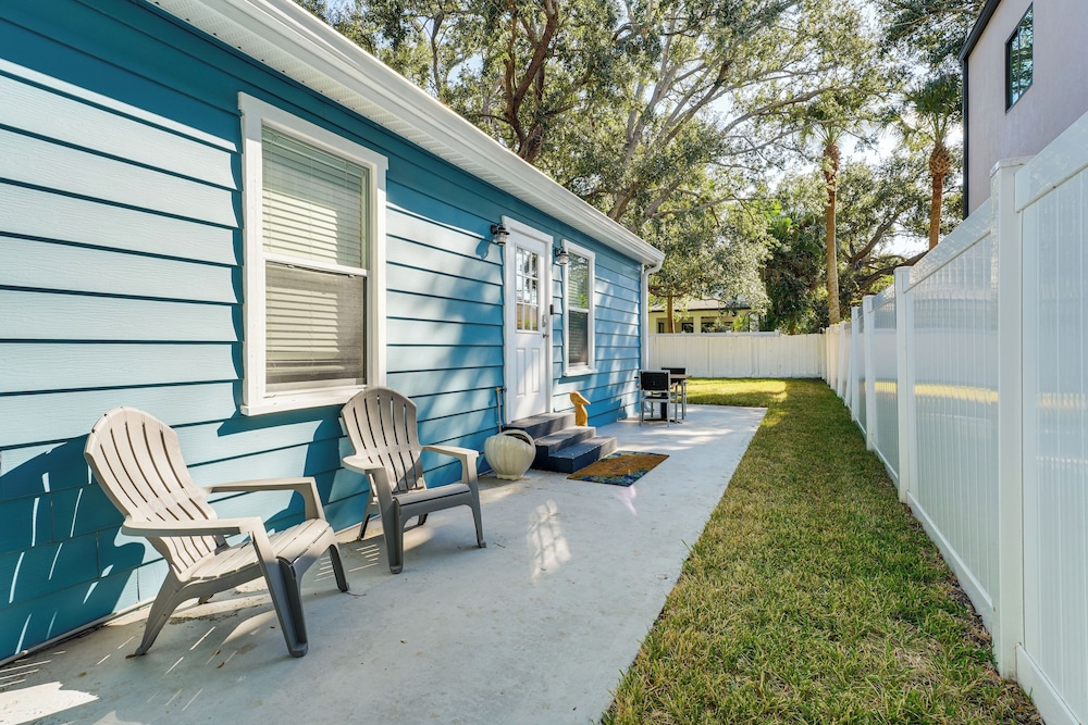 Couple’s Retreat 5 Mi to Tampa Riverwalk in Tampa, United States