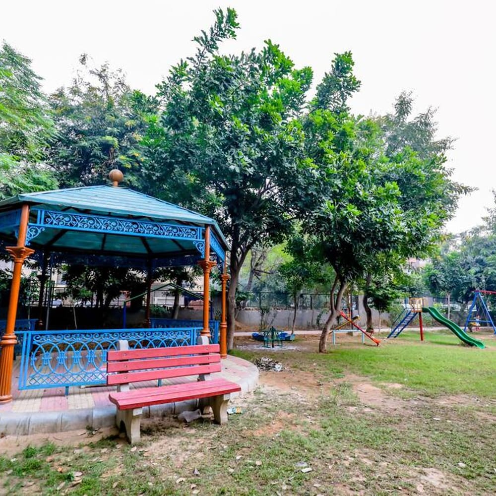 Cyber Retreat 1bhk With Gym and Balcony